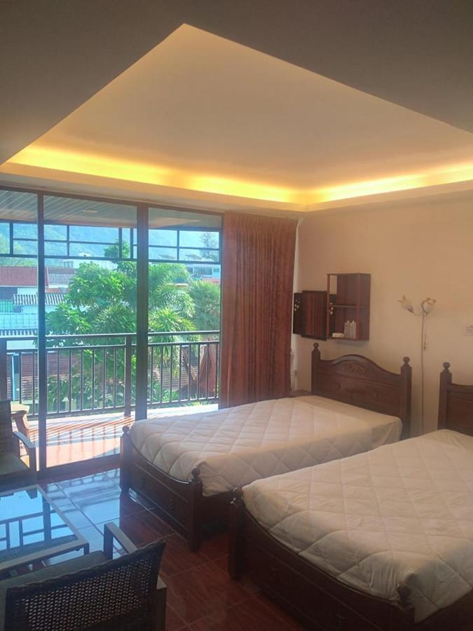 Kamala Bay Inn Bagian luar foto