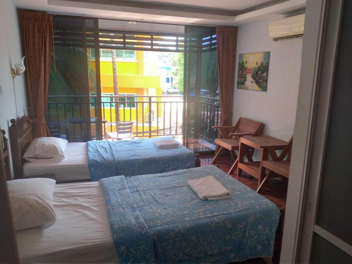 Kamala Bay Inn Bagian luar foto